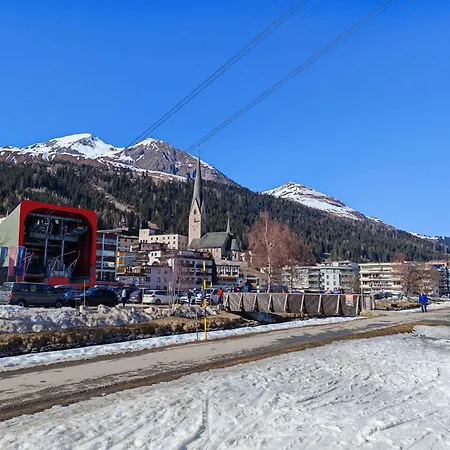 Appartement 4 115m2 Gartenwohnung An Der Jakobshorn Talstation Neben Wander- Und Mountainbikeparadise *