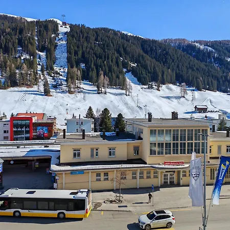 4 115m2 Gartenwohnung An Der Jakobshorn Talstation Neben Wander- Und Mountainbikeparadise Appartement *