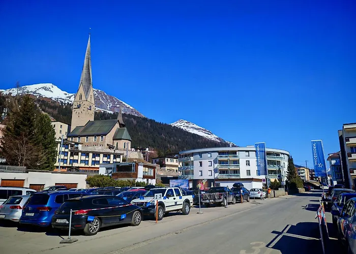 Fuer 8 Pers Neben Talstation Jakobshorn Skipiste 3 Schlafzimmer Privater Garten Vollausgestattete Kueche Appartement