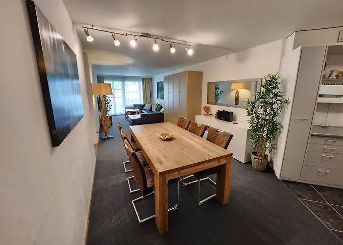 Für 8 Pers Neben Talstation Jakobshorn Und Bolgen 3 Schlafzimmer Privater Garten Vollausgestattete Küche Davos