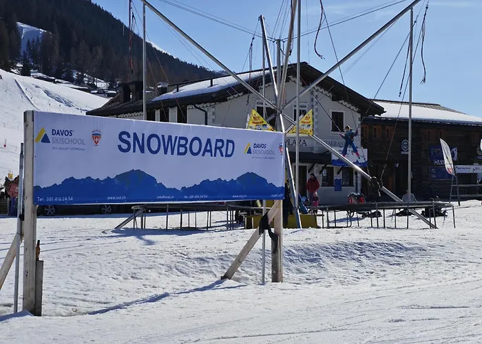 Apartamento Für 8 Pers Neben Talstation Jakobshorn Und Bolgen 3 Schlafzimmer Privater Garten Vollausgestattete Küche *